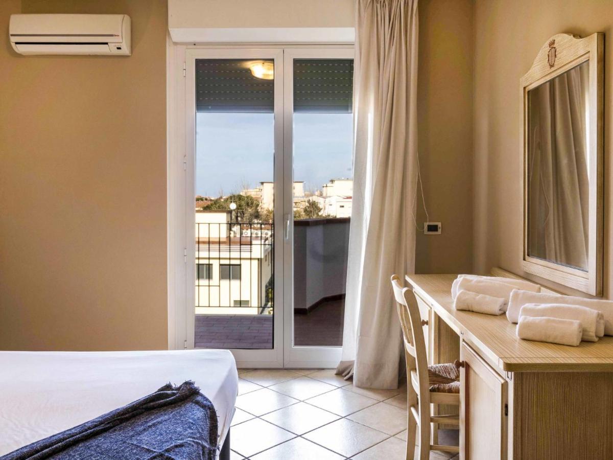 Apartment Superior-4 By Interhome San Vincenzo Luaran gambar